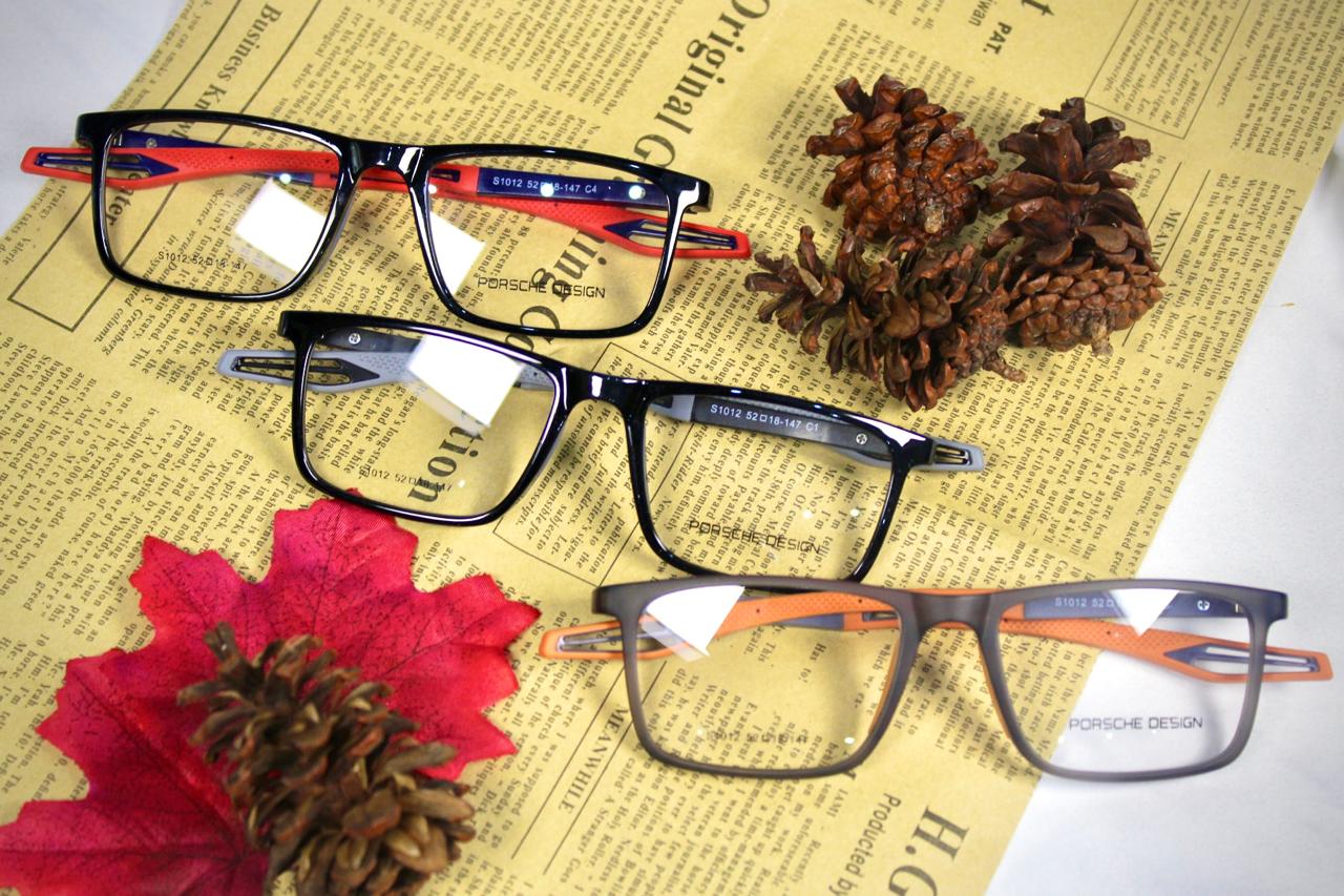 Porsche Design S1012